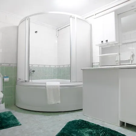Apartment Large In A Quiet Area Istanbul